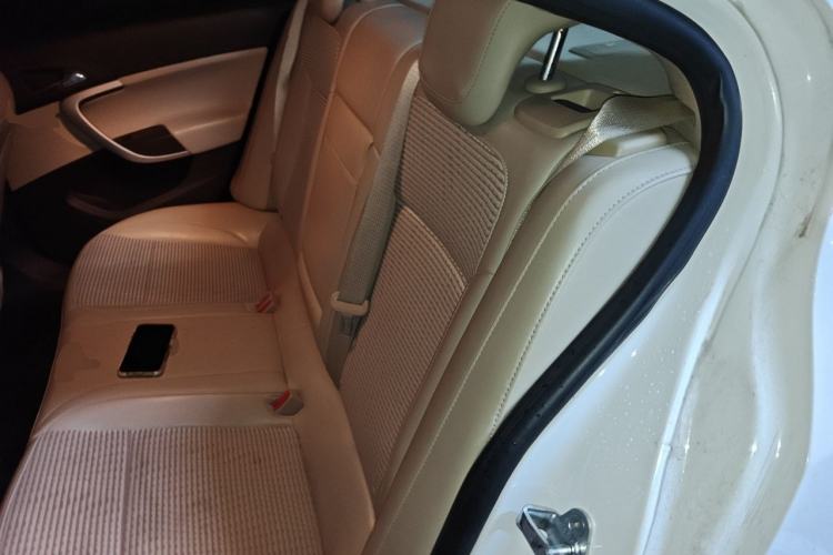 Used Buick Regal 2015 2.0L Leading Fashion Edition Left Rear Seat