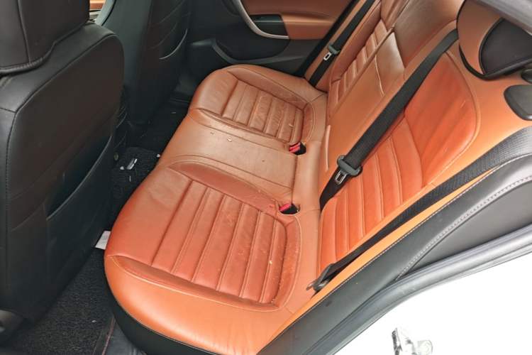 Used Buick Regal 2015 1.6T Elite Tech Model Left Rear Seat