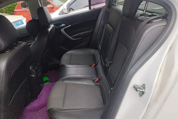 Used Buick Regal 2015 1.6T Leading Technology Model Left Rear Seat