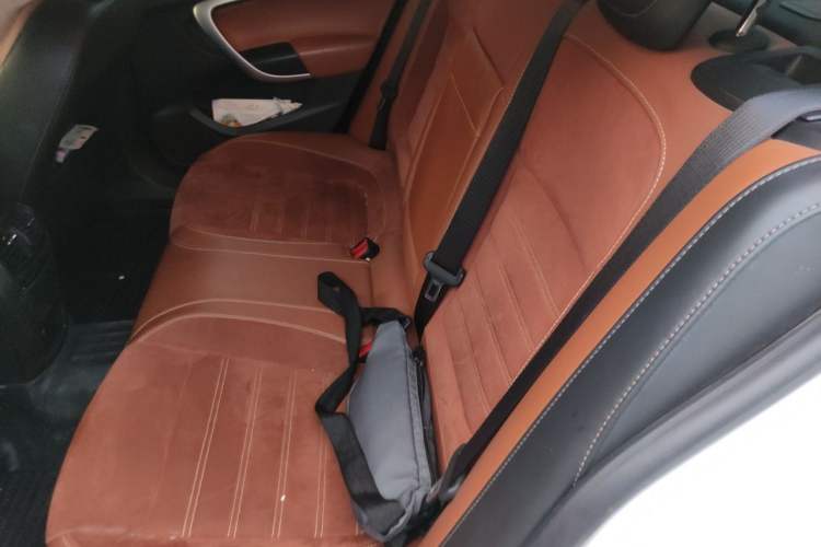 Used Buick Regal 2015 1.6T Elite Tech Model Left Rear Seat