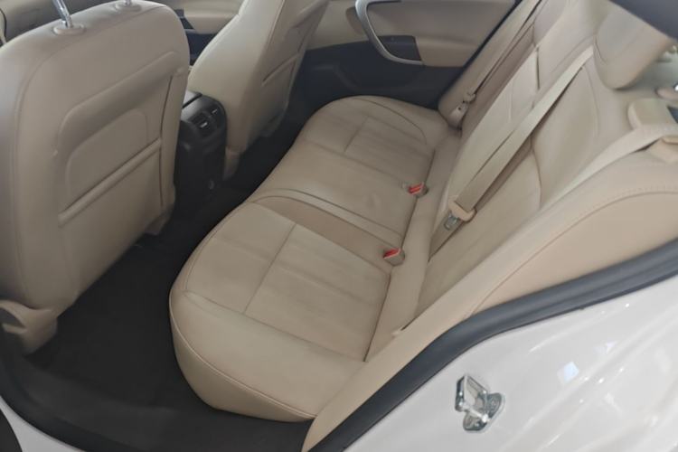 Used Buick Regal 2015 2.0L Elite Fashion Edition Left Rear Seat