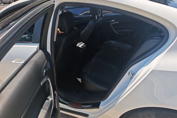 Used Buick Regal 2015 1.6T Leading Technology Model Left Rear Seat