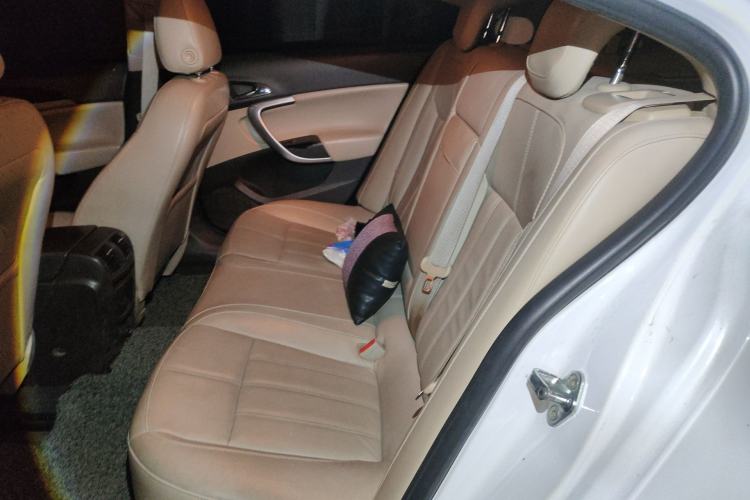 Used Buick Regal 2015 2.0L Elite Fashion Edition Left Rear Seat