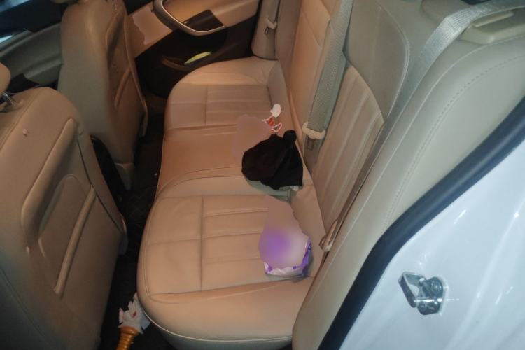Used Buick Regal 2015 2.0L Elite Fashion Edition Left Rear Seat
