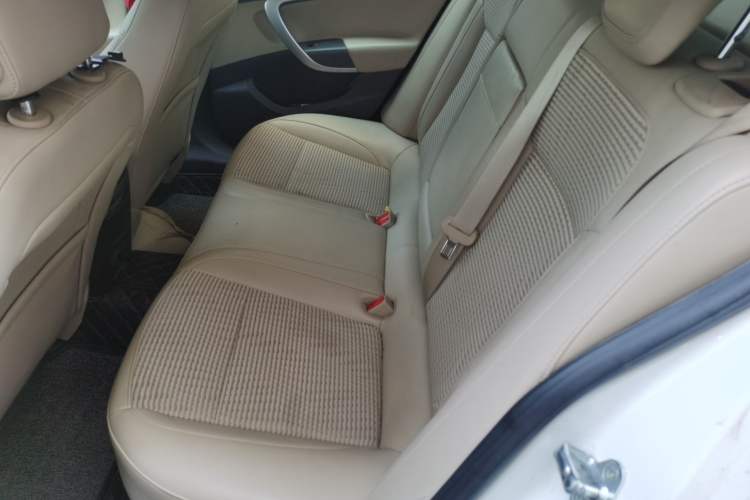 Used Buick Regal 2015 2.0L Leading Fashion Edition Left Rear Seat