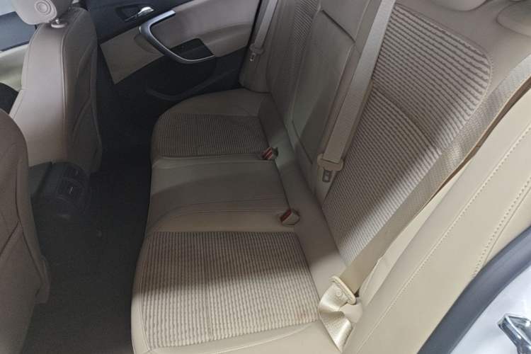 Used Buick Regal 2015 2.0L Leading Fashion Edition Left Rear Seat