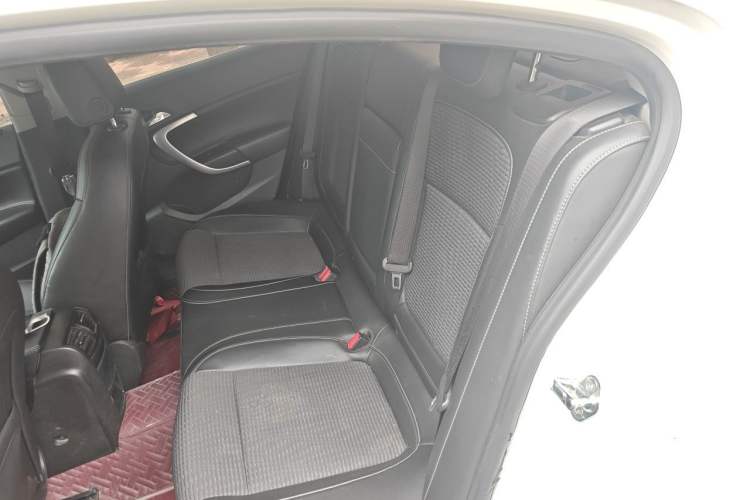 Used Buick Regal 2015 1.6T Leading Technology Model Left Rear Seat