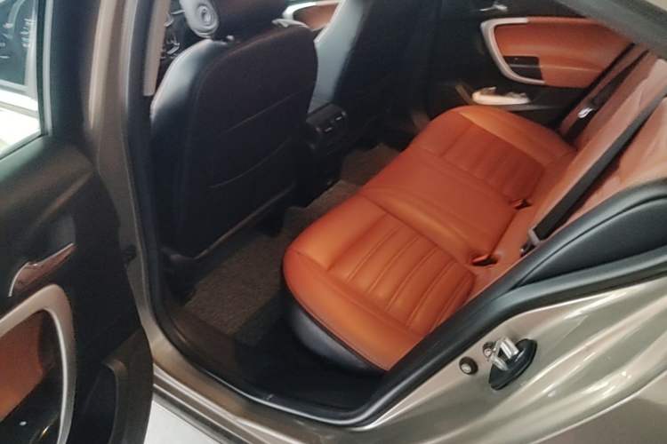 Used Buick Regal 2015 1.6T Elite Tech Model Left Rear Seat