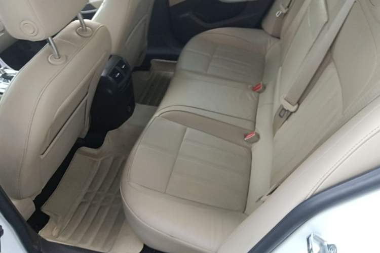 Used Buick Regal 2015 2.0L Elite Fashion Edition Left Rear Seat
