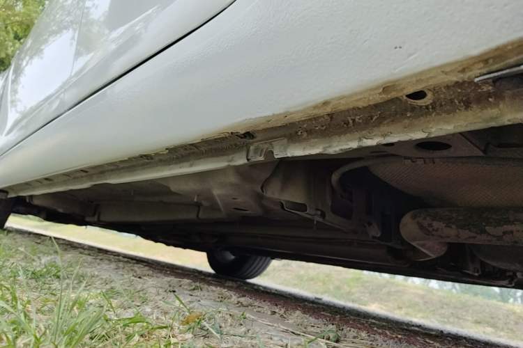Used Buick Regal 2015 1.6T Leading Technology Model Left Side Sill