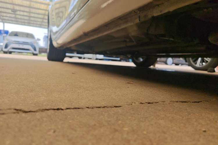 Used Buick Regal 2015 2.0L Leading Fashion Edition Left Side Sill
