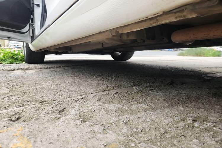 Used Buick Regal 2015 1.6T Elite Tech Model Left Side Sill
