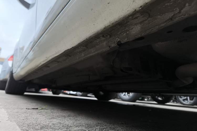 Used Buick Regal 2015 1.6T Elite Tech Model Left Side Sill