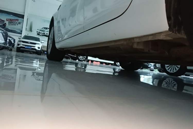 Used Buick Regal 2015 1.6T Leading Technology Model Left Side Sill