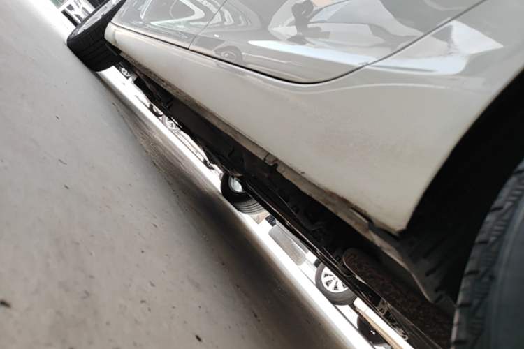 Used Buick Regal 2015 2.0L Leading Fashion Edition Left Side Sill