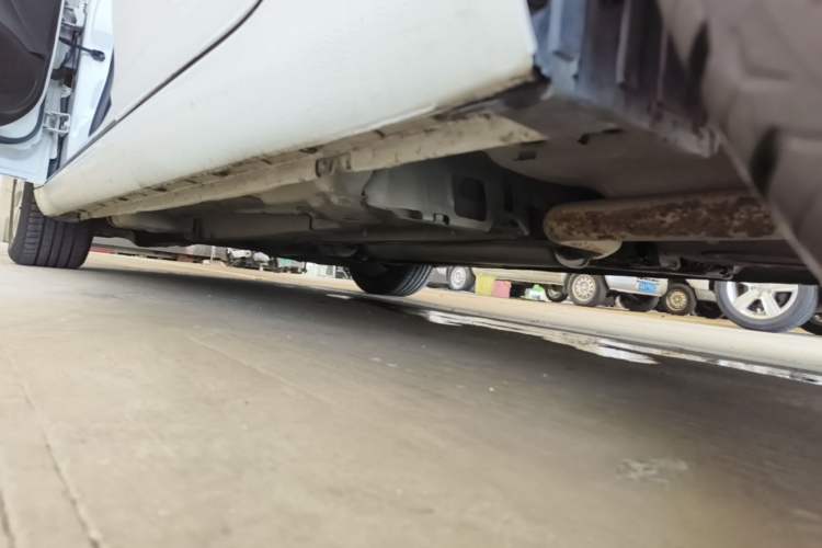 Used Buick Regal 2015 1.6T Elite Tech Model Left Side Sill