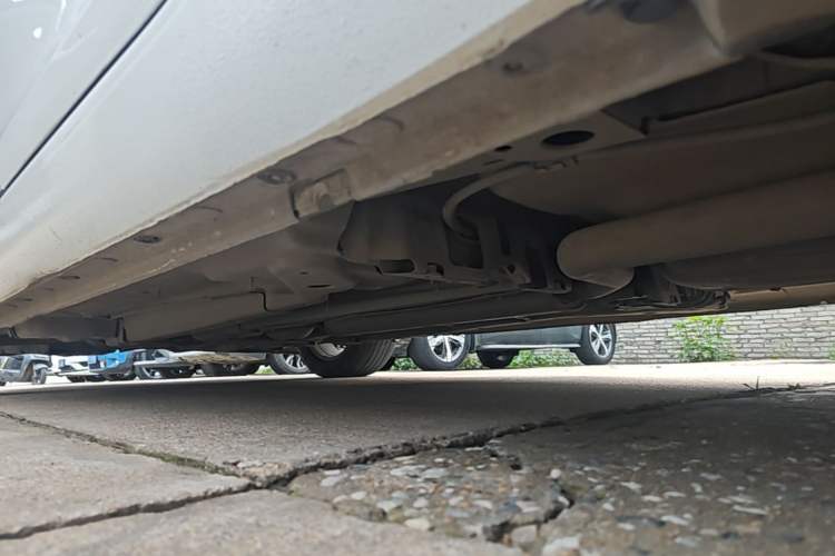 Used Buick Regal 2015 1.6T Leading Technology Model Left Side Sill