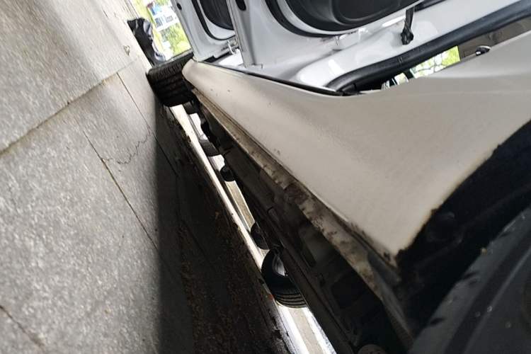 Used Buick Regal 2015 1.6T Elite Tech Model Left Side Sill