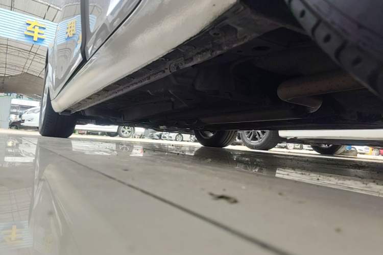 Used Buick Regal 2015 1.6T Leading Technology Model Left Side Sill