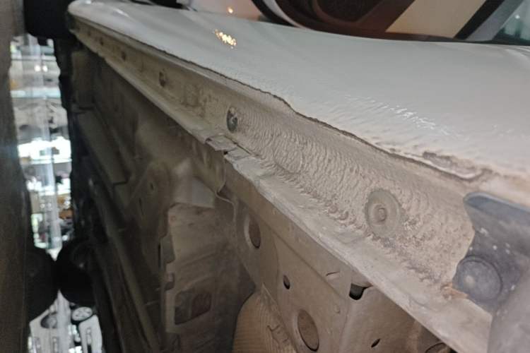 Used Buick Regal 2015 2.0L Elite Fashion Edition Left Side Sill