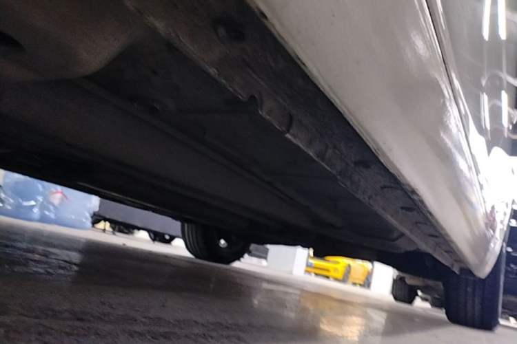 Used Buick Regal 2015 1.6T Leading Technology Model Left Side Sill