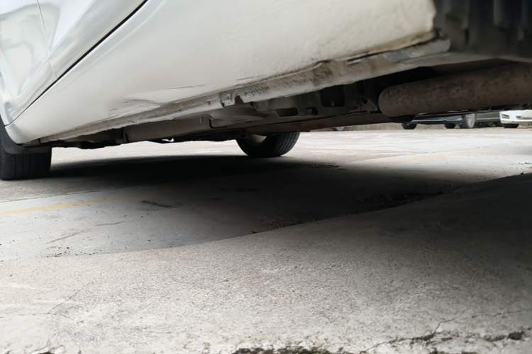 Used Buick Regal 2015 2.0L Elite Fashion Edition Left Side Sill