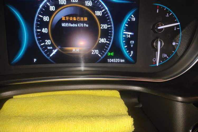 Used Buick Regal 2015 1.6T Elite Tech Model Odometer Close Up