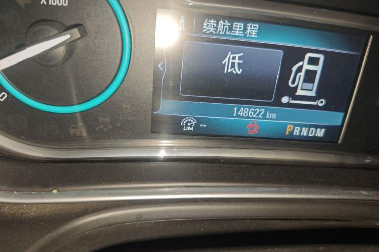 Used Buick Regal 2015 GS 2.0T Grand Sport Edition Odometer Close Up