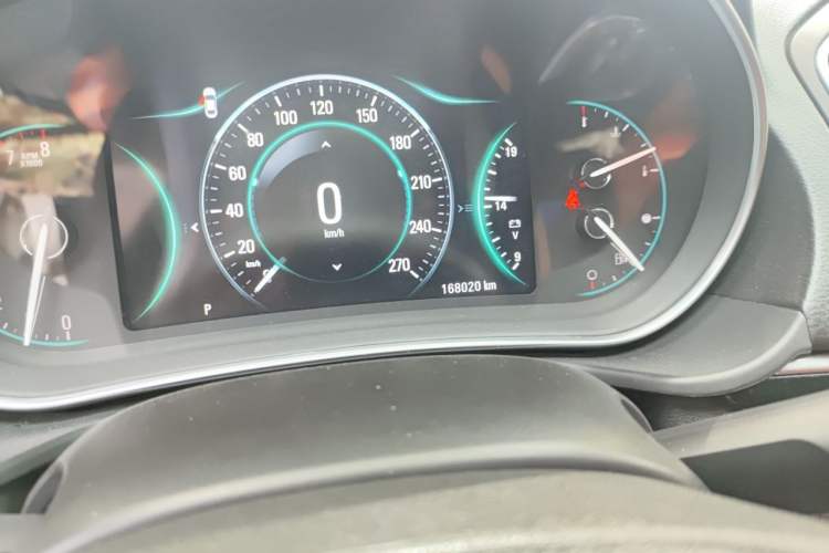 Used Buick Regal 2015 1.6T Elite Tech Model Odometer Close Up
