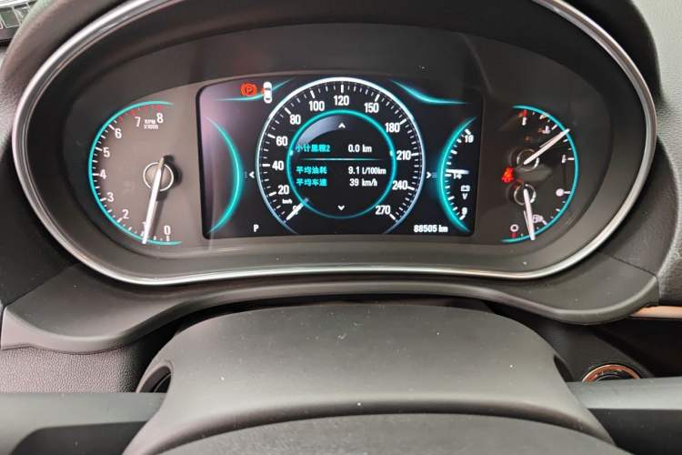 Used Buick Regal 2015 1.6T Elite Tech Model Odometer Close Up