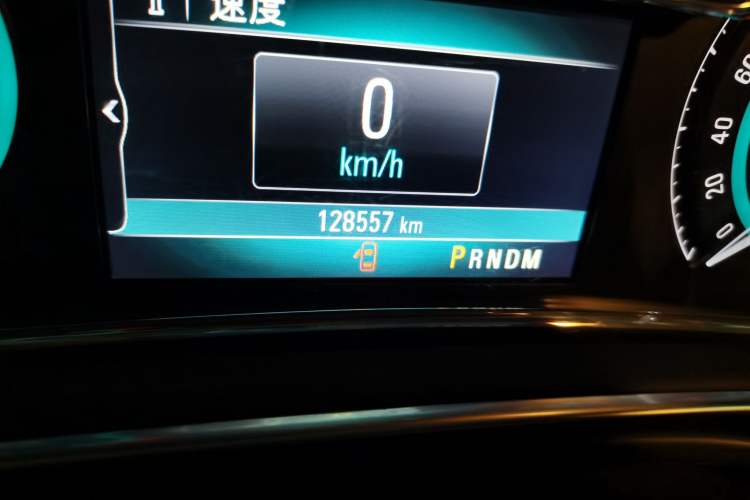 Used Buick Regal 2015 GS 2.0T Grand Sport Edition Odometer Close Up