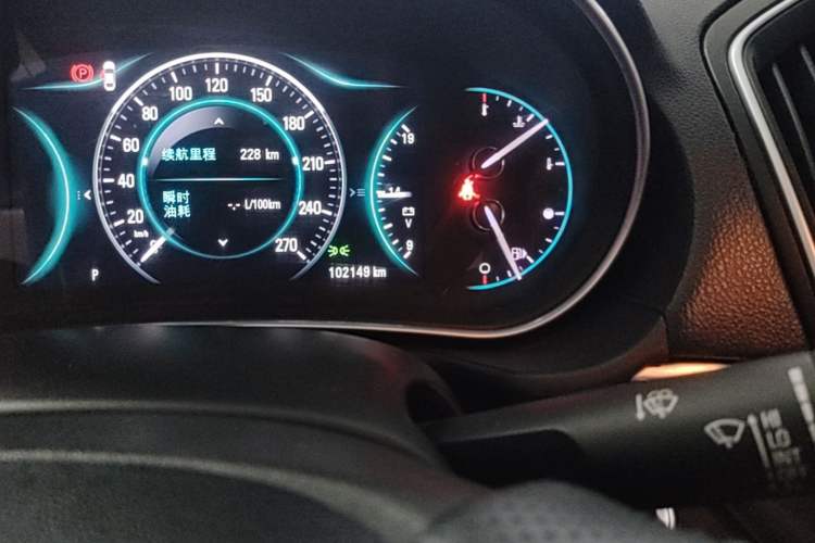 Used Buick Regal 2015 1.6T Elite Tech Model Odometer Close Up