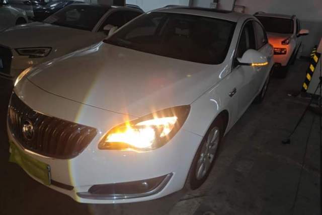 Used Buick Regal 2015 2.0L Leading Fashion Edition