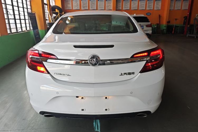Used Buick Regal 2015 2.0L Leading Fashion Edition Rear