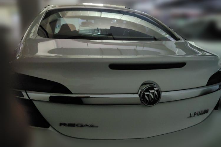 Used Buick Regal 2015 2.0L Leading Fashion Edition Rear