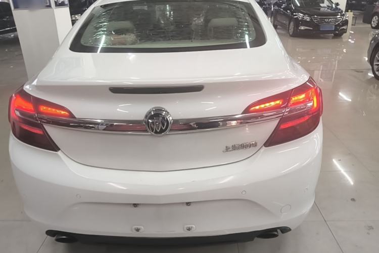 Used Buick Regal 2015 2.0L Leading Fashion Edition Rear