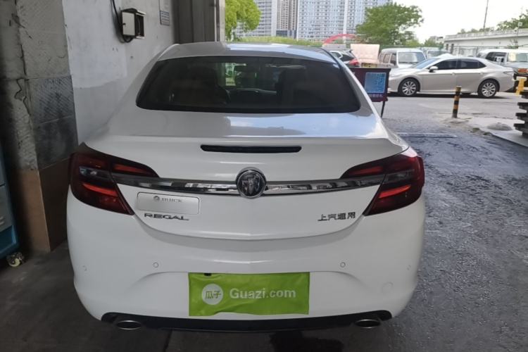 Used Buick Regal 2015 2.0L Leading Fashion Edition Rear
