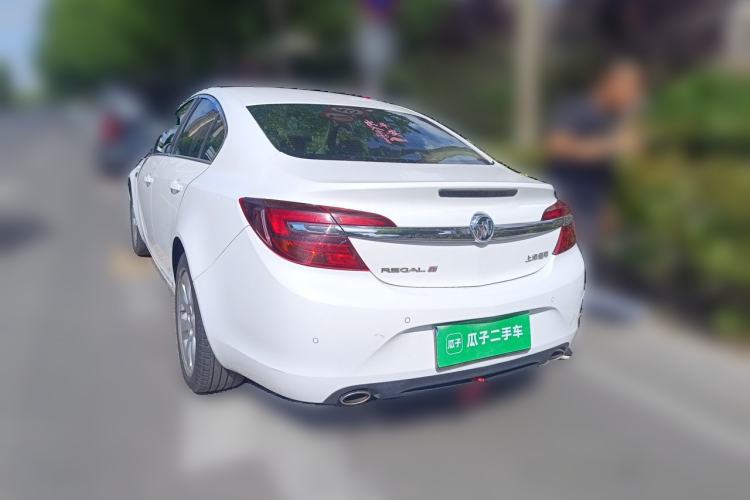 Used Buick Regal 2015 1.6T Leading Technology Model Rear Left 45 Deg