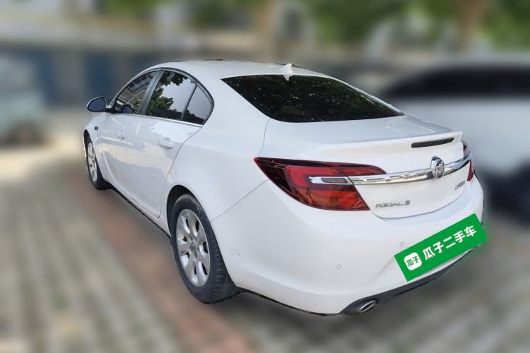 Used Buick Regal 2015 1.6T Leading Technology Model Rear Left 45 Deg