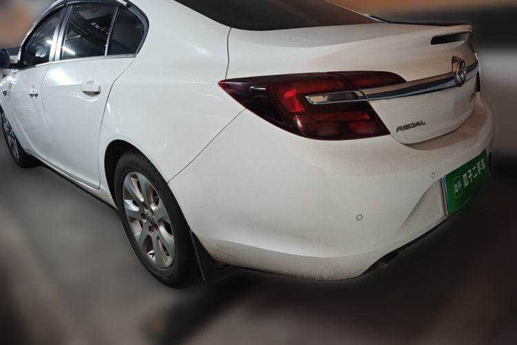 Used Buick Regal 2015 2.0L Leading Fashion Edition Rear Left 45 Deg