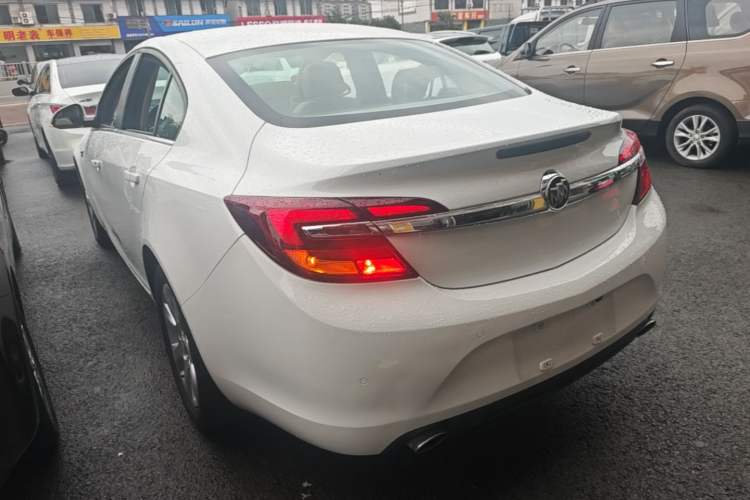 Used Buick Regal 2015 2.0L Leading Fashion Edition Rear Left 45 Deg