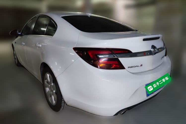 Used Buick Regal 2015 1.6T Fashion Tech Model Rear Left 45 Deg