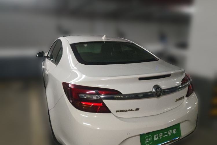 Used Buick Regal 2015 1.6T Leading Technology Model Rear Left 45 Deg