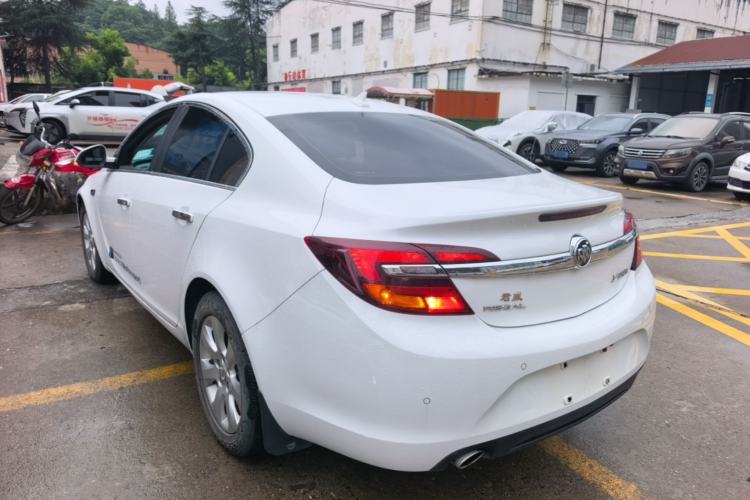 Used Buick Regal 2015 2.0L Leading Fashion Edition Rear Left 45 Deg
