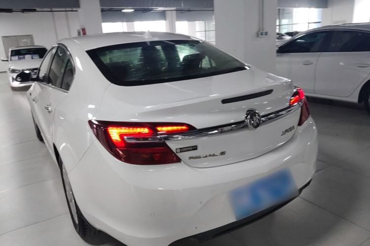 Used Buick Regal 2015 1.6T Elite Tech Model Rear Left 45 Deg