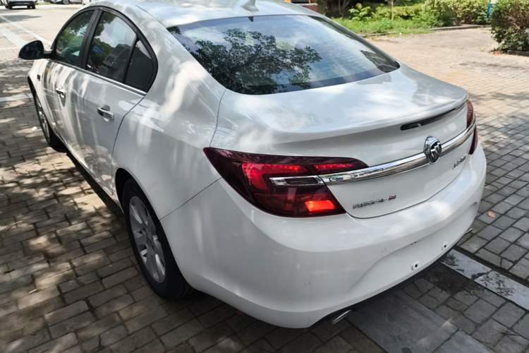Used Buick Regal 2015 1.6T Elite Tech Model Rear Left 45 Deg