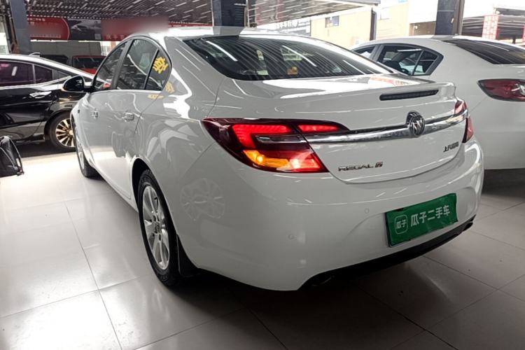 Used Buick Regal 2015 1.6T Leading Technology Model Rear Left 45 Deg