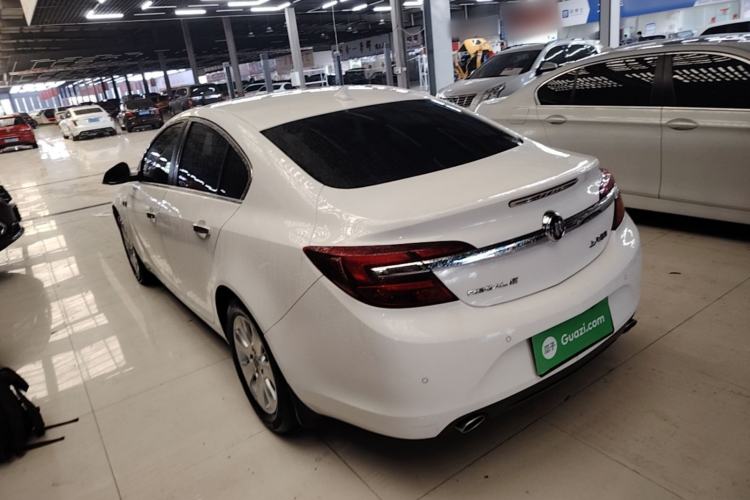 Used Buick Regal 2015 1.6T Leading Technology Model Rear Left 45 Deg