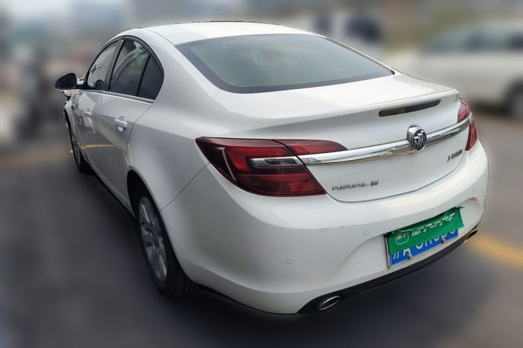 Used Buick Regal 2015 1.6T Leading Technology Model Rear Left 45 Deg