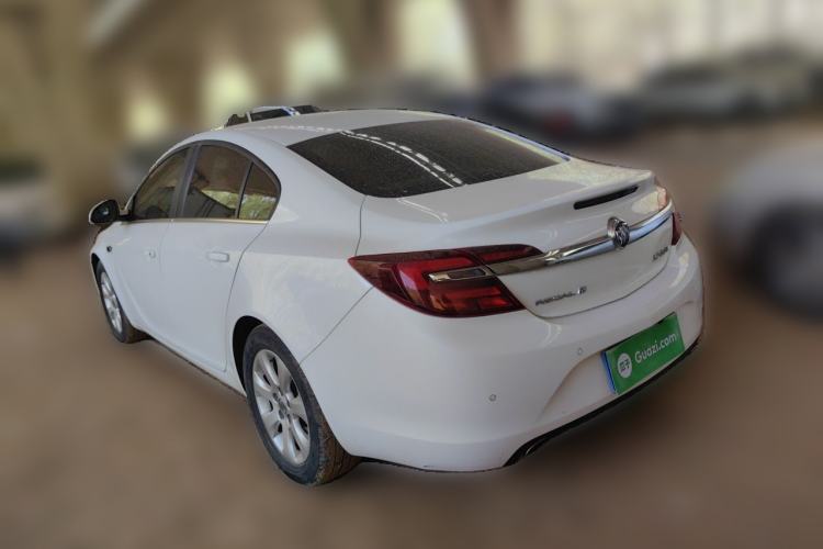 Used Buick Regal 2015 1.6T Leading Technology Model Rear Left 45 Deg
